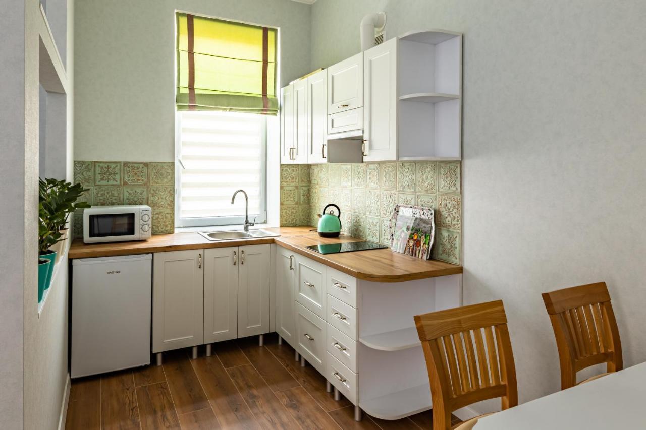 Leontovycha Apartment Lviv Extérieur photo